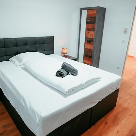 Vienna Shopping Center 6A Apartment Екстер'єр фото