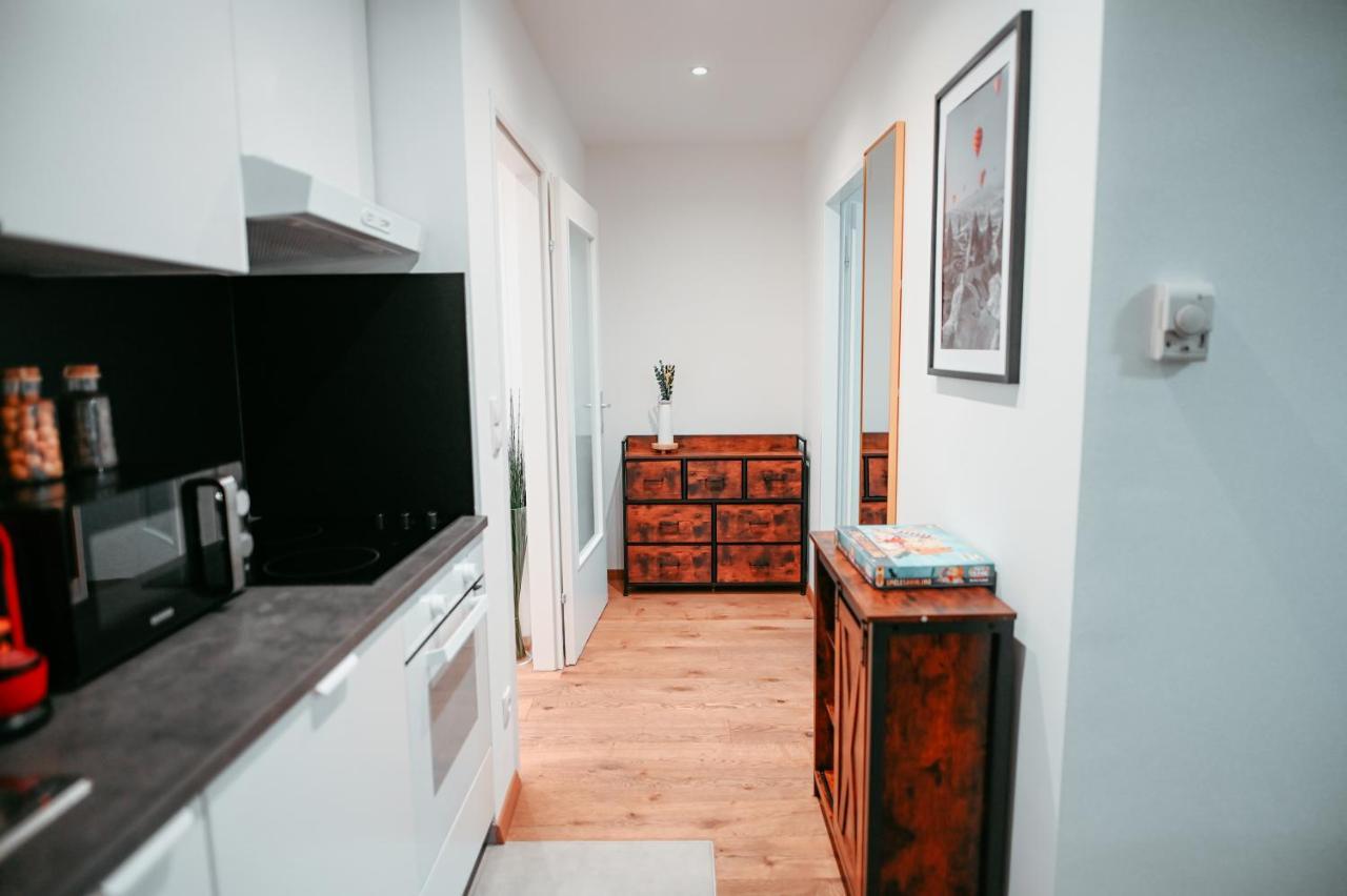 Vienna Shopping Center 6A Apartment Екстер'єр фото